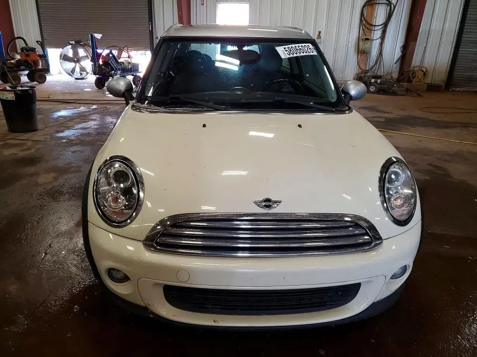 2010 MINI COOPER CLUBMAN  