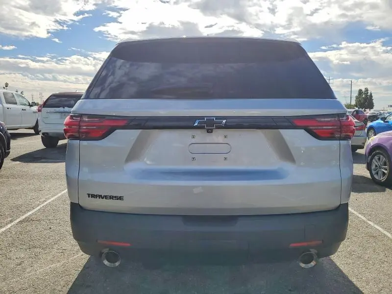 2022 CHEVROLET TRAVERSE LS  