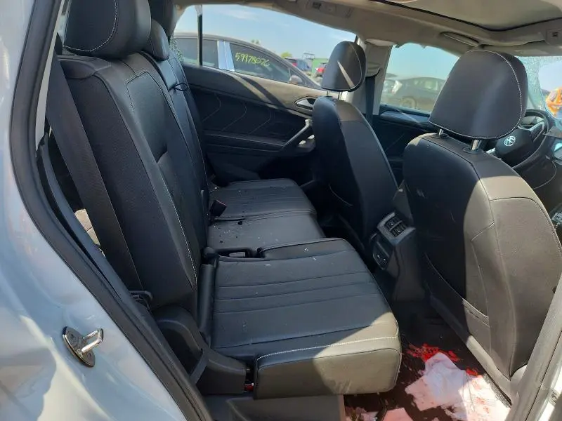 2022 VOLKSWAGEN TIGUAN SE  