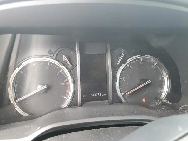 2023 TOYOTA 4RUNNER SE  