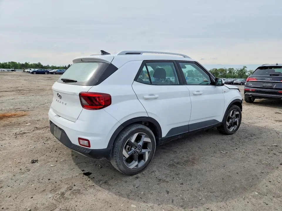 2022 HYUNDAI VENUE SEL  