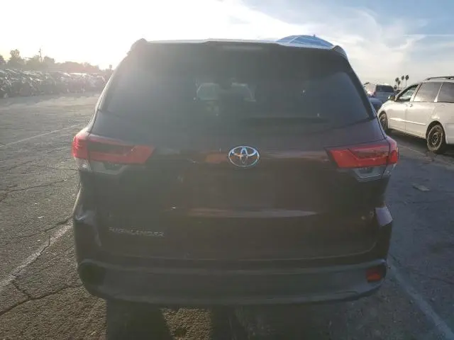 2018 TOYOTA HIGHLANDER LE  