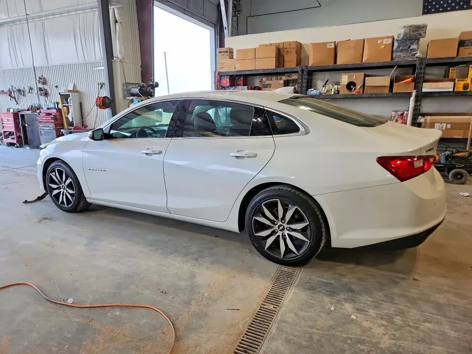 2017 CHEVROLET MALIBU LT  