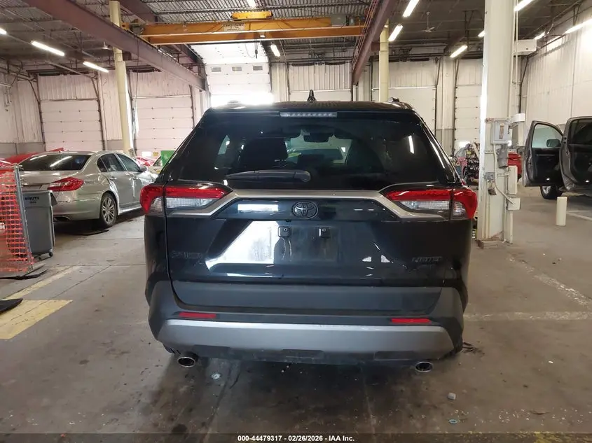 2025 TOYOTA RAV4 LIMITED