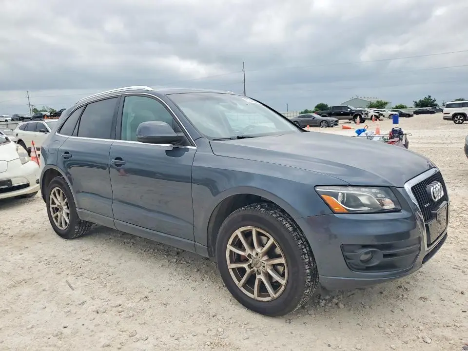 2010 AUDI Q5 PREMIUM PLUS  