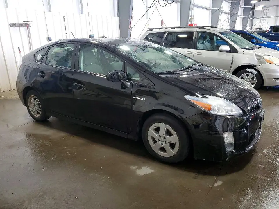 2010 TOYOTA PRIUS II  