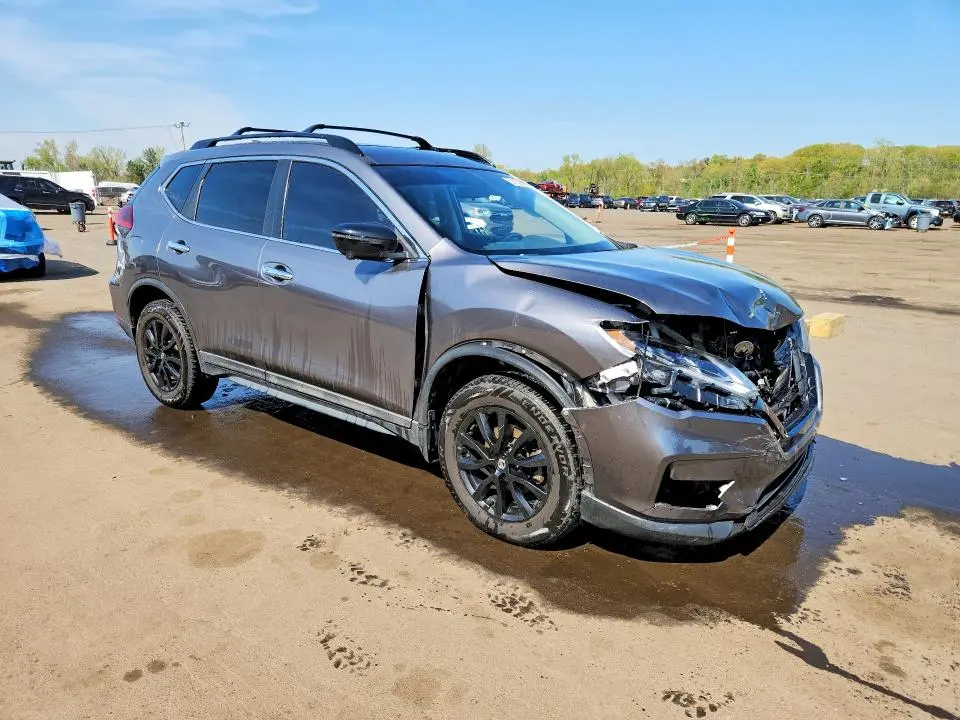 2018 NISSAN ROGUE SV  
