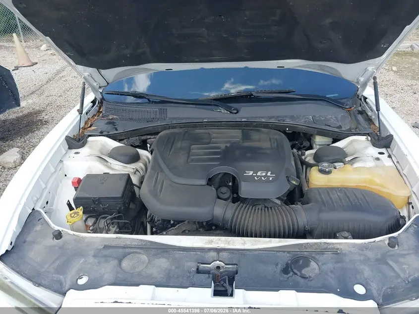 2013 DODGE CHARGER SE