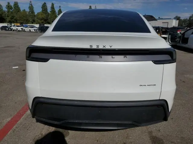 2026 TESLA MODEL Y   