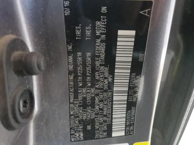 2017 TOYOTA SIENNA LE