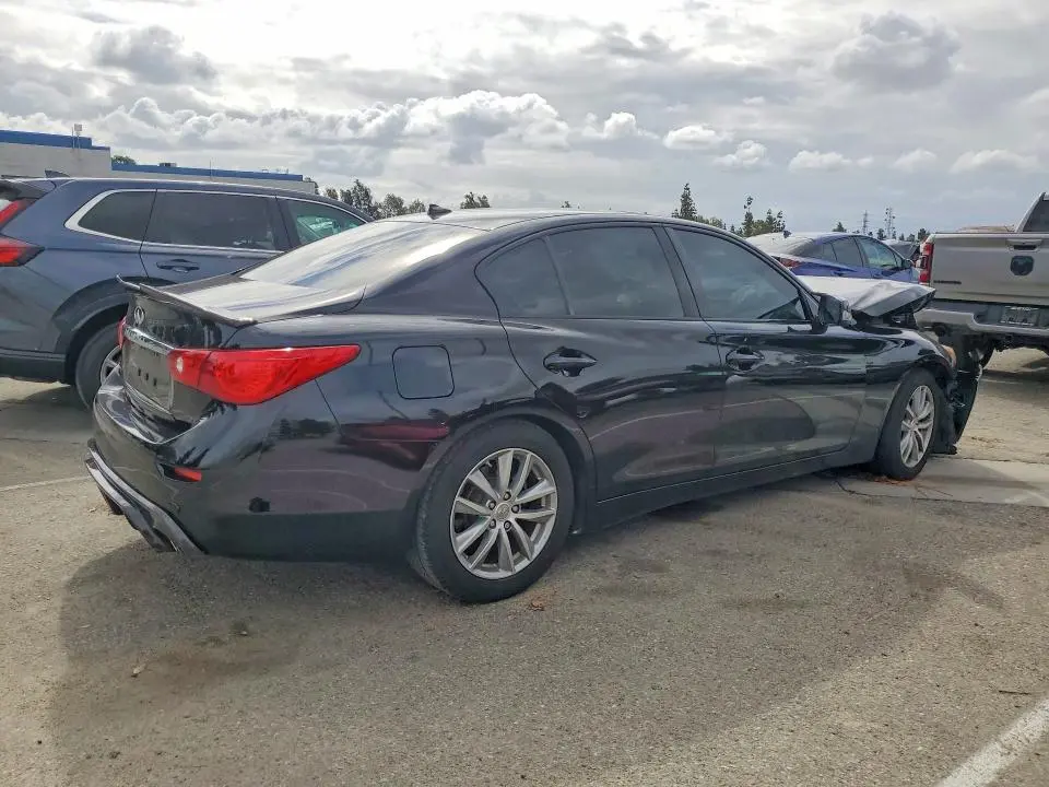 2015 INFINITI Q50 PREMIUM  