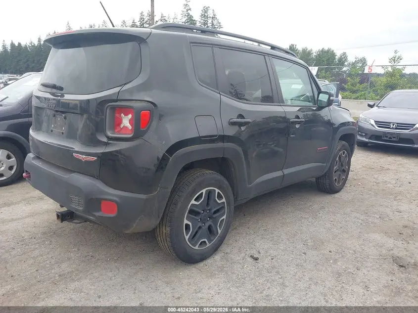2017 JEEP RENEGADE TRAILHAWK 4X4
