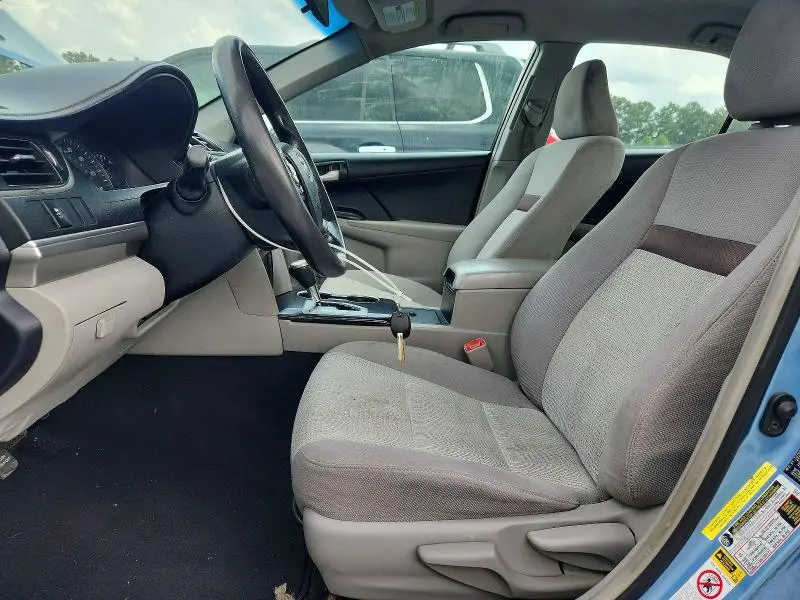 2013 TOYOTA CAMRY LE  