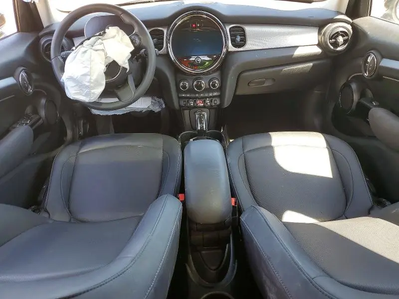 2024 MINI COOPER   