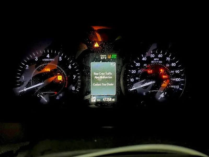 2020 TOYOTA SIENNA XLE  