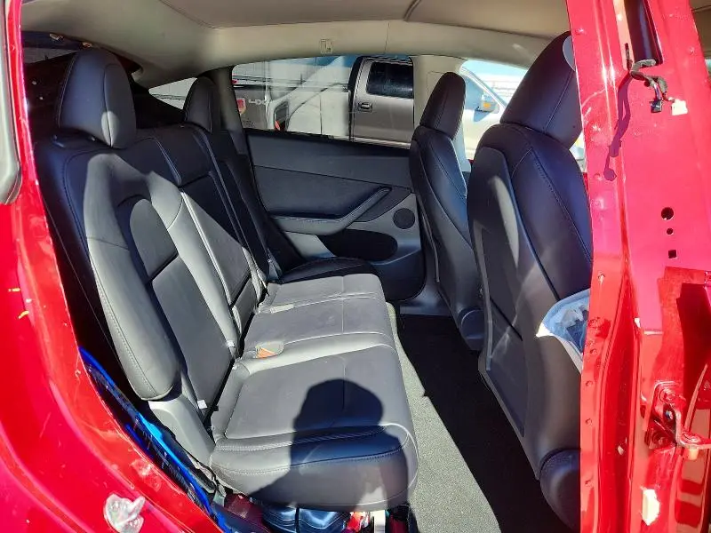 2025 TESLA MODEL Y   
