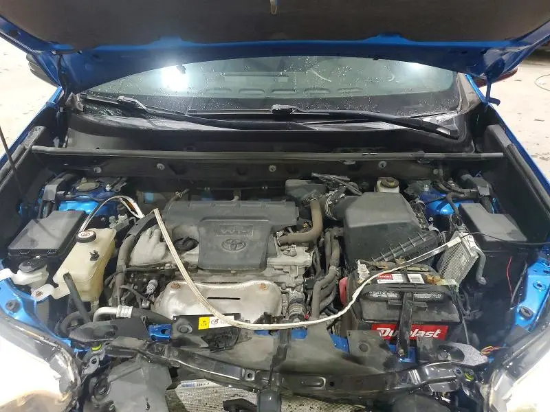 2017 TOYOTA RAV4 SE  