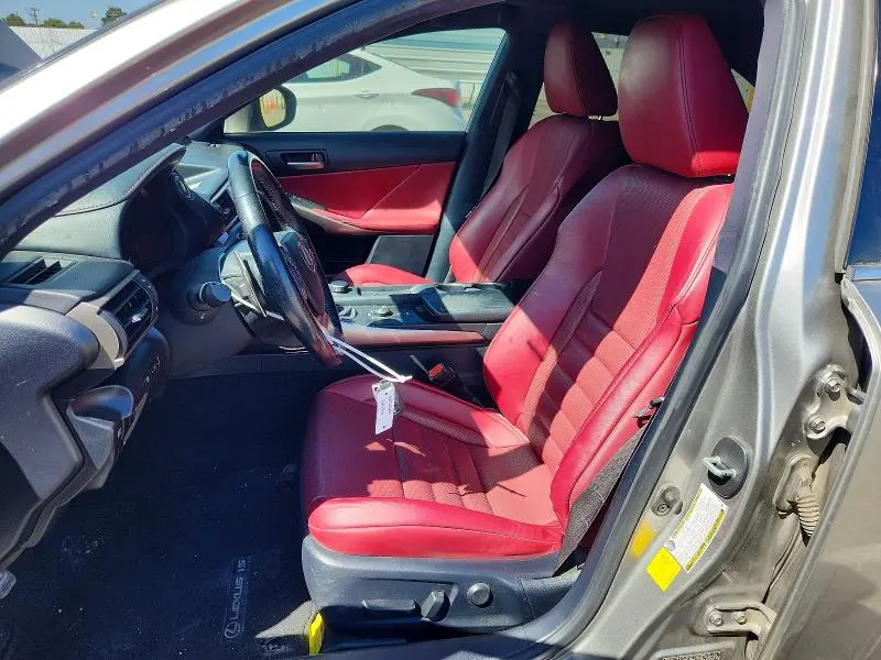 2019 LEXUS IS 300  