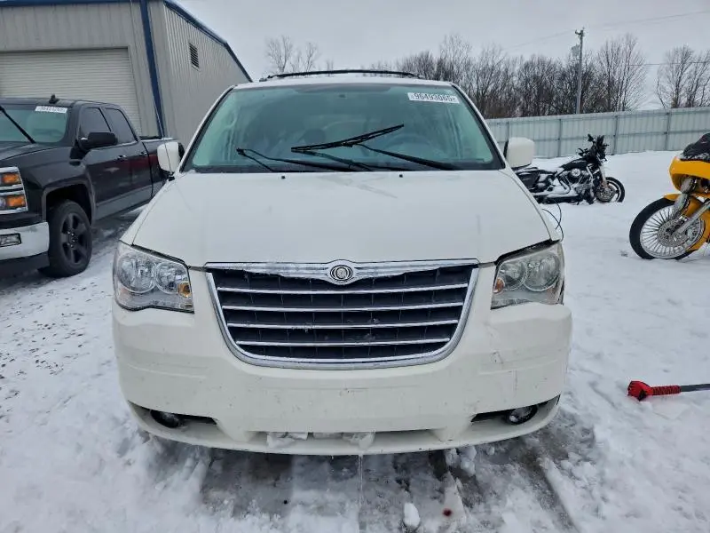 2010 CHRYSLER TOWN & COUNTRY TOURING  