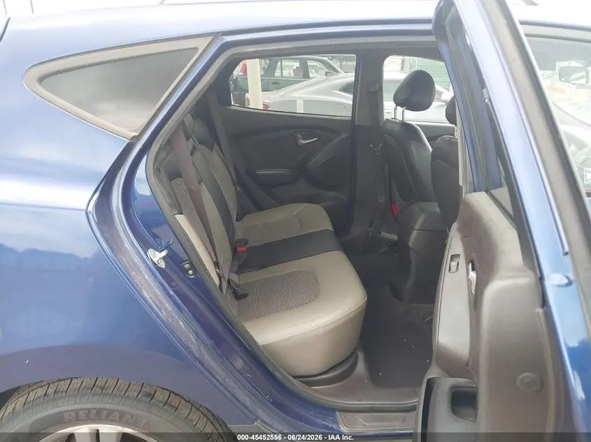 2011 HYUNDAI TUCSON GLS