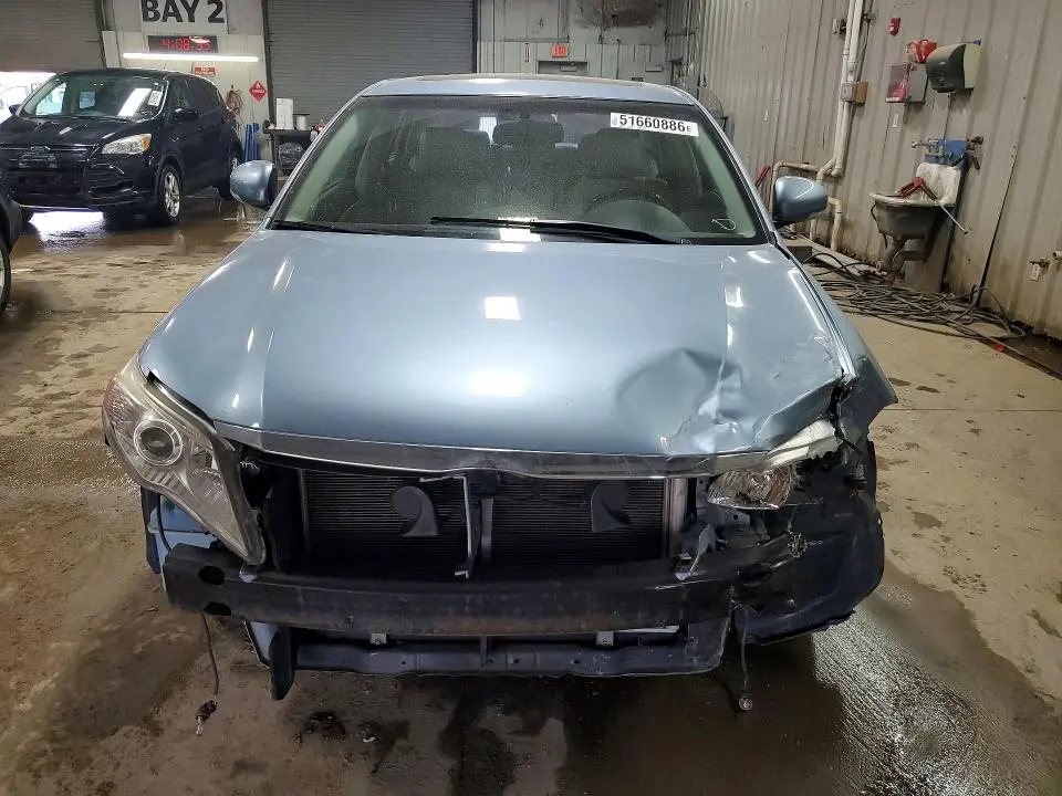 2011 TOYOTA AVALON LIMITED  