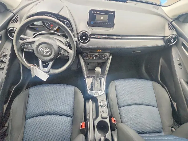 2019 TOYOTA YARIS L  