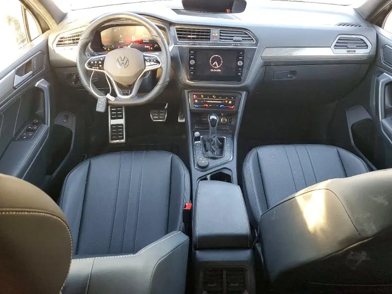 2024 VOLKSWAGEN TIGUAN SE R-LINE BLACK  
