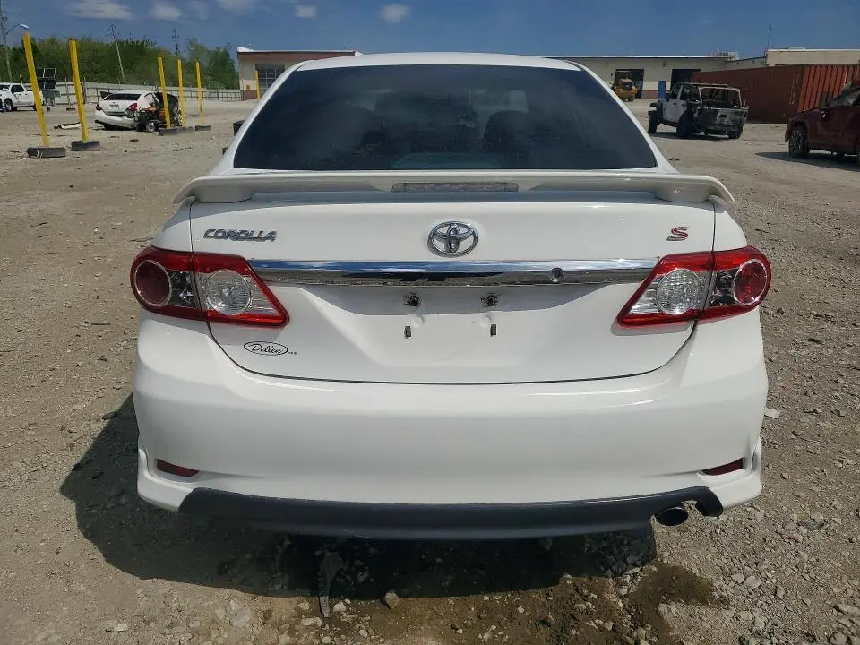 2013 TOYOTA COROLLA S  