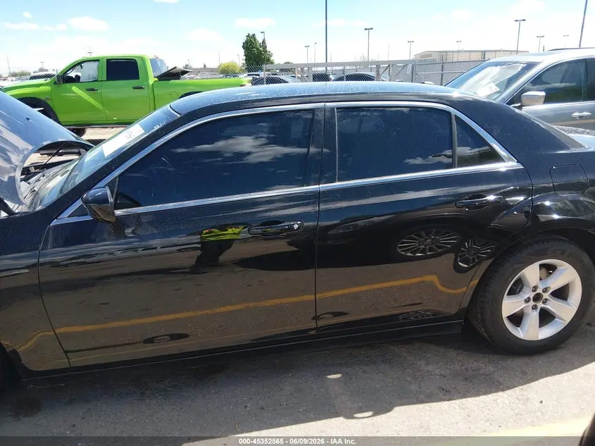 2012 CHRYSLER 300  