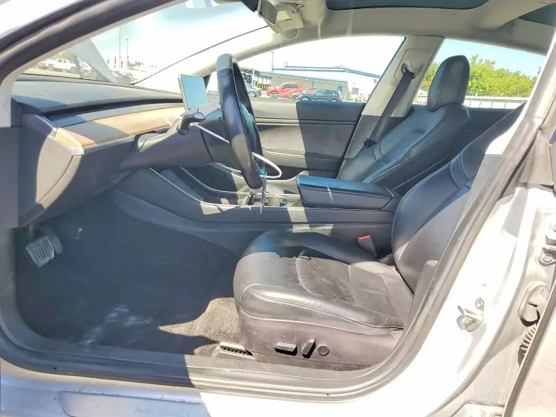 2018 TESLA MODEL 3   