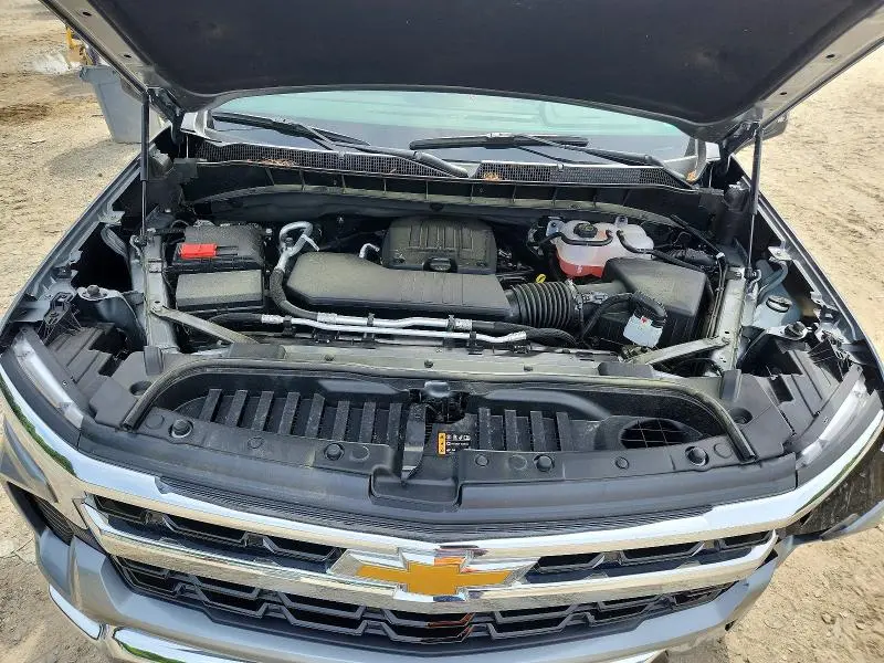 2026 CHEVROLET SILVERADO K1500 LT  