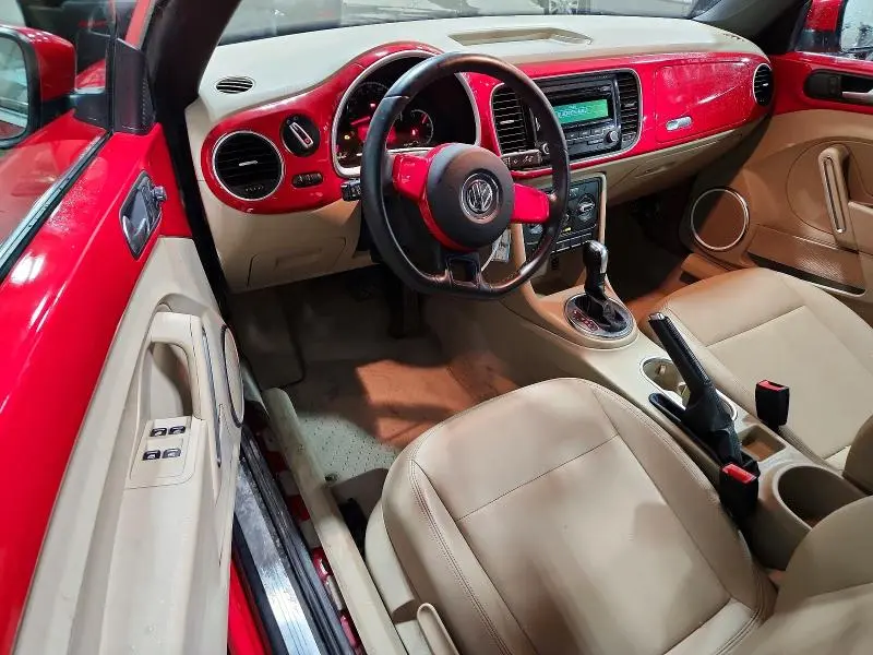 2013 VOLKSWAGEN BEETLE   