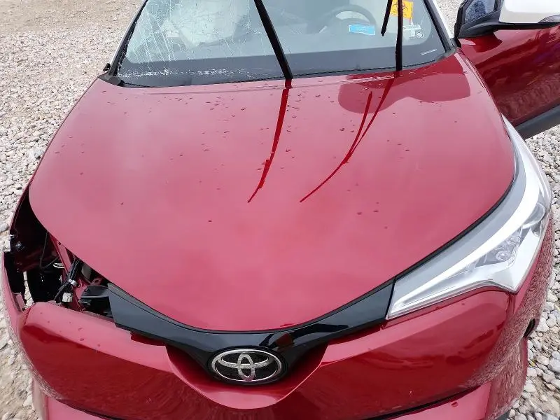 2018 TOYOTA C-HR XLE  