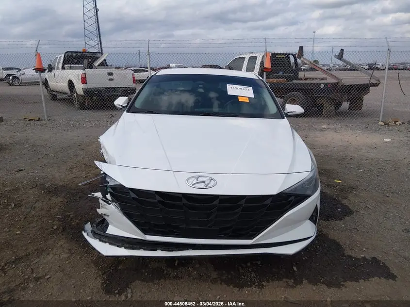 2021 HYUNDAI ELANTRA SEL