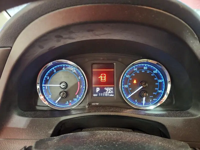 2018 TOYOTA COROLLA LE  