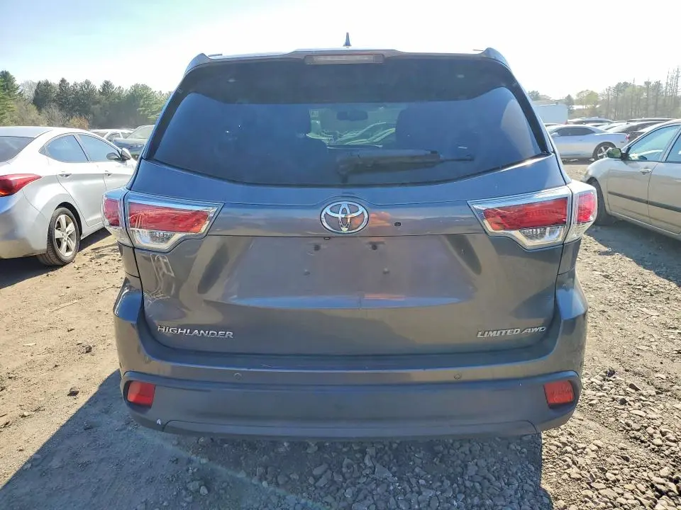 2016 TOYOTA HIGHLANDER LIMITED  