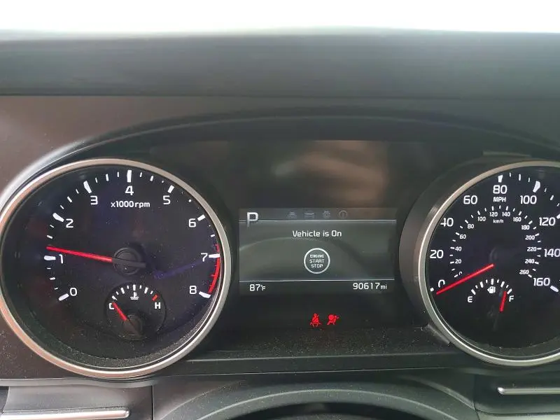 2022 KIA CARNIVAL LX  