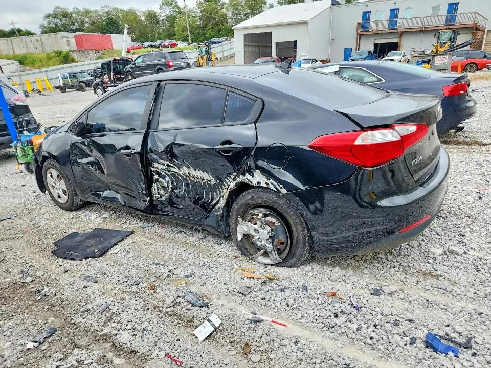 2016 KIA FORTE LX  