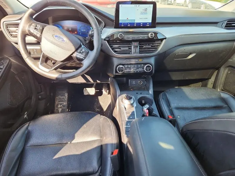 2021 FORD ESCAPE TITANIUM  