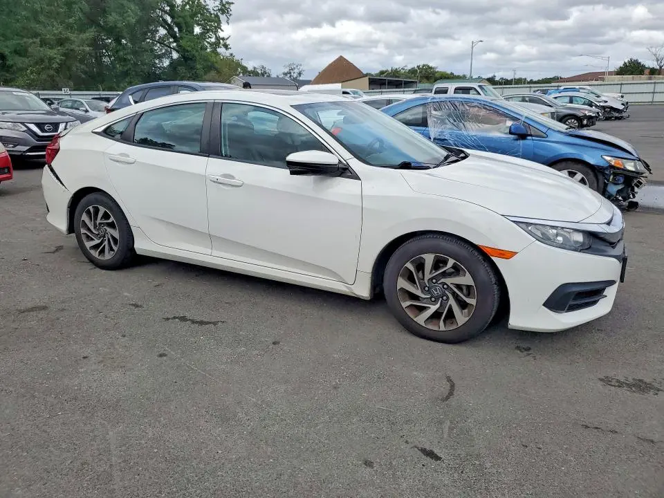 2018 HONDA CIVIC EX  