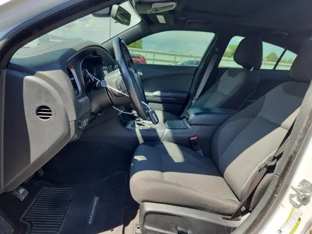 2017 DODGE CHARGER SE  