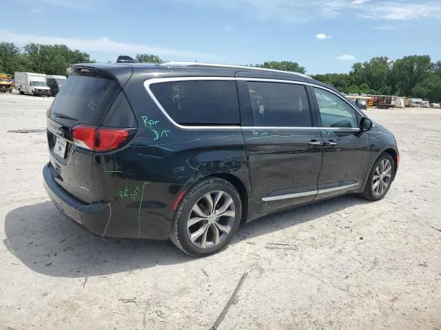 2017 CHRYSLER PACIFICA LIMITED  
