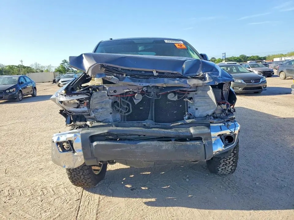 2017 TOYOTA TUNDRA CREWMAX LIMITED  
