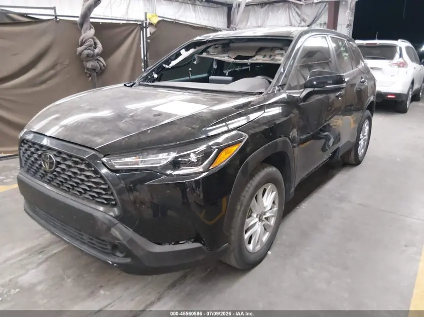 2023 TOYOTA COROLLA CROSS LE