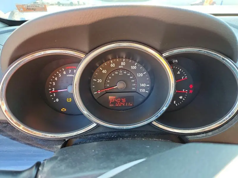 2011 KIA SORENTO LX  