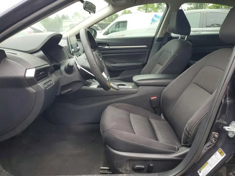 2022 NISSAN ALTIMA SV  