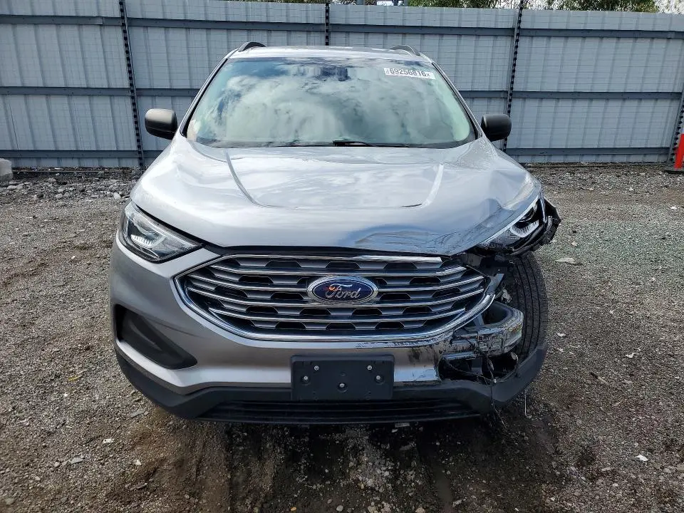 2021 FORD EDGE SE  
