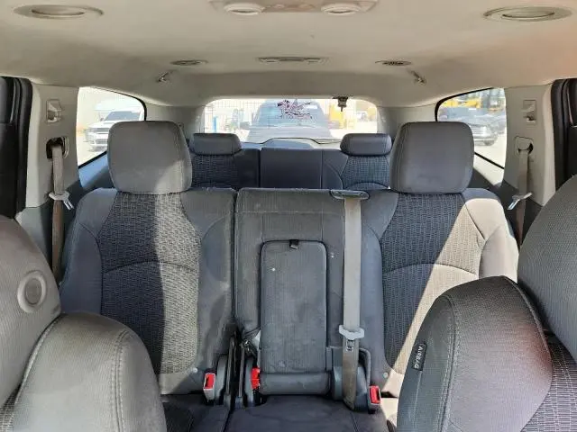 2013 CHEVROLET TRAVERSE LS  