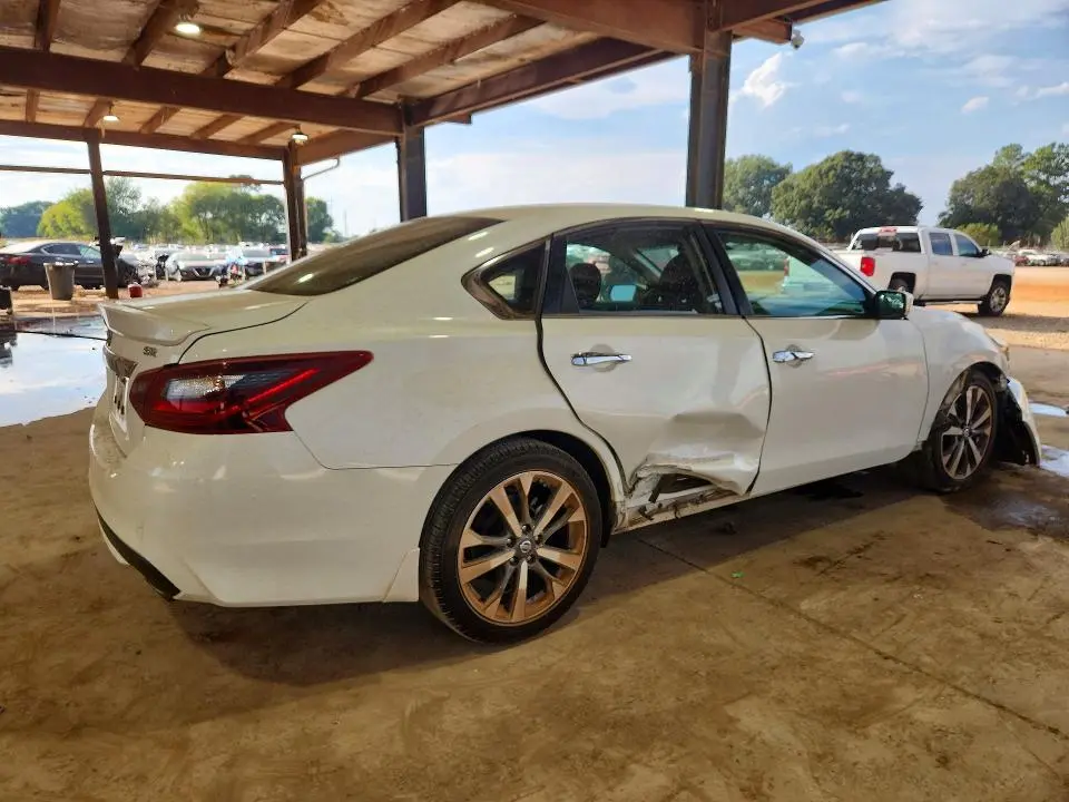 2017 NISSAN ALTIMA 2.5 SR  