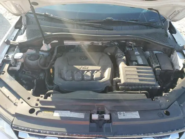 2019 VOLKSWAGEN TIGUAN SE  